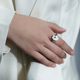 l'unique リング オーバル シェル&ダイヤモンド #1【11号】