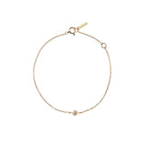 エシカルでサステナブルなジュエリーをご提案するHASUNAのK18製ダイヤモンドのブレスレット。
全長約18cm、15cm、17cm位置に直径約4mm程度のマルカンのアジャスターカン。中央に位置する地点に直径約2.5mmのダイヤモンドの周囲と裏をすべてK18で覆ったトップがついています。
ダイヤモンドの重さは約0.05ctです。
引き輪式。ダイヤモンド以外はすべてK18です。
K18 ダイヤモンド ダイヤモンドジュエリー ダイヤモンドブレスレット ギフト プレゼント エシカル サステナブル エシカルジュエリー フェアトレード エシカルジュエリーハスナ HASUNA ハスナ