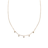 エシカルでさすてサステナブルなジュエリーをご提案するHASUNAのK18製ダイヤモンドのネックレス。
全長約43cmのネックレスはアズキチェーン。ネックレス中央部分に約1.5cm程度の等間隔で直径2mmの覆輪留めにしたダイヤモンドの上にマルカンのついたパーツが5個フリンジ状に並んでいて、体の動きに連鎖して揺れます。約40cm、43cmの位置に直径約4mm程度のマルカンのアジャスターがあり、長さ調節が可能です。
ダイヤモンド ネックレス ダイヤネックレス エシカル サステナブル エシカルジュエリーハスナ HASUNA