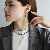 luxe Essence ショートピアス ガーネット ツイスト&オーバル