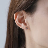 Aroma ピアス スピネル シングル