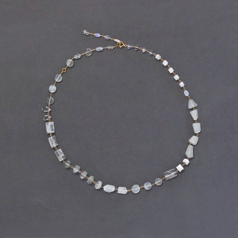 luxe Chance ネックレス White Edition