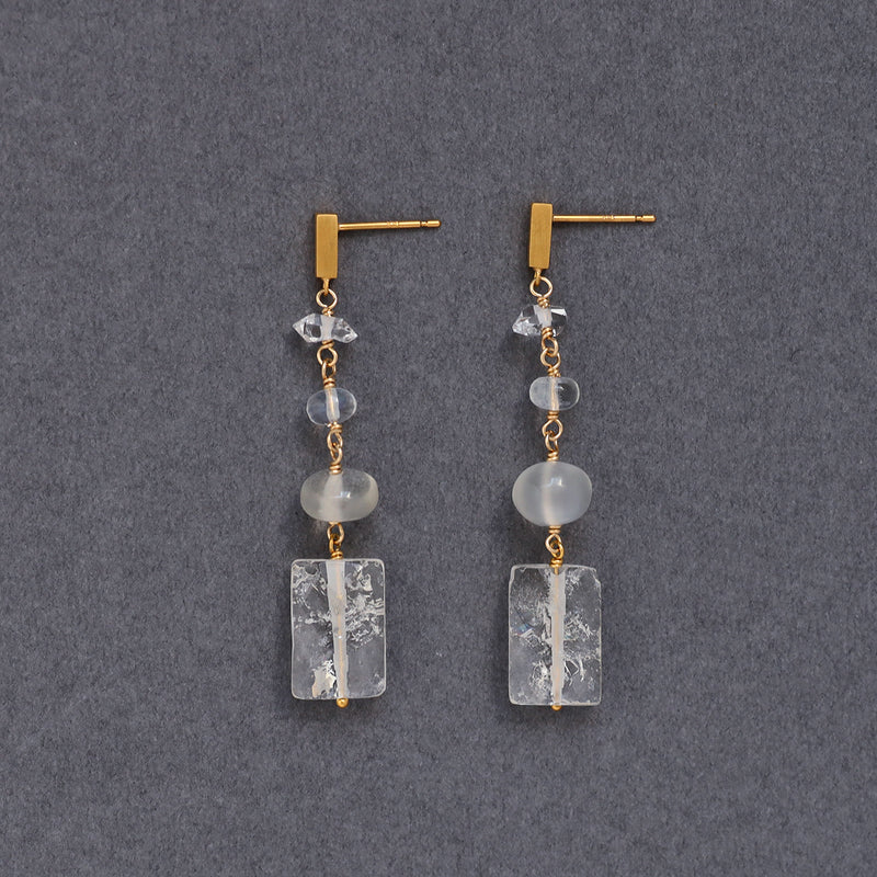 luxe Chance ロングピアス White Edition