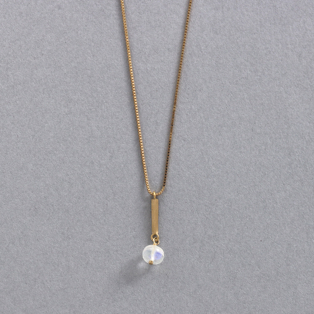 Signature ネックレス ブルームーンストーン | エシカルジュエリー Signature ネックレス ブルームーンストーン | エシカルジュエリー
