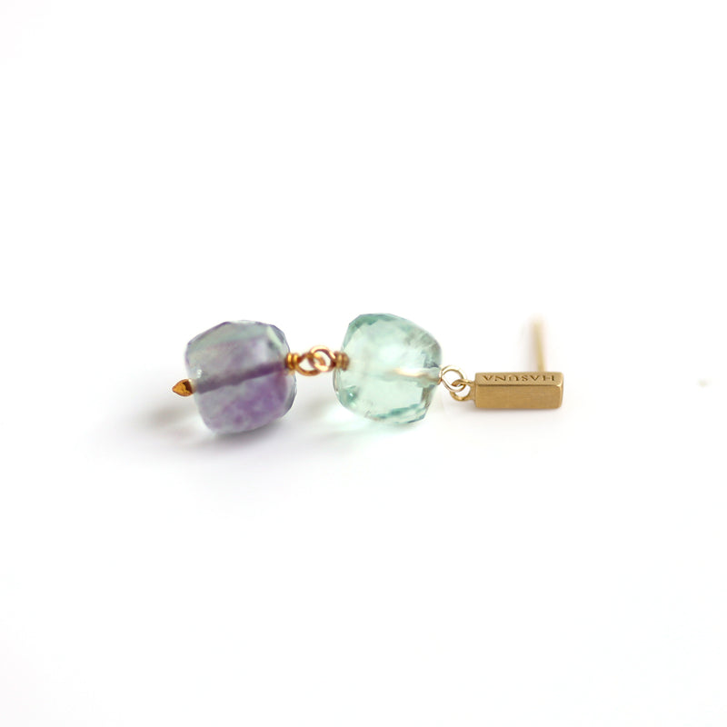 luxe Essence ショートピアス フローライト