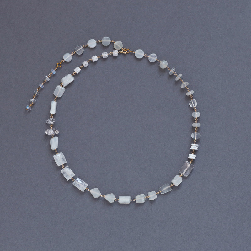 luxe Chance ネックレス White Edition