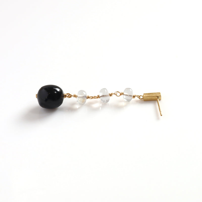 luxe Essence ピアス 黒珊瑚＆ブルームーンストーン | エシカル