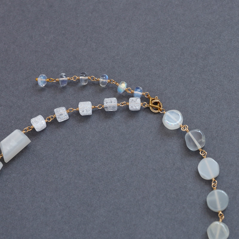 luxe Chance ネックレス White Edition