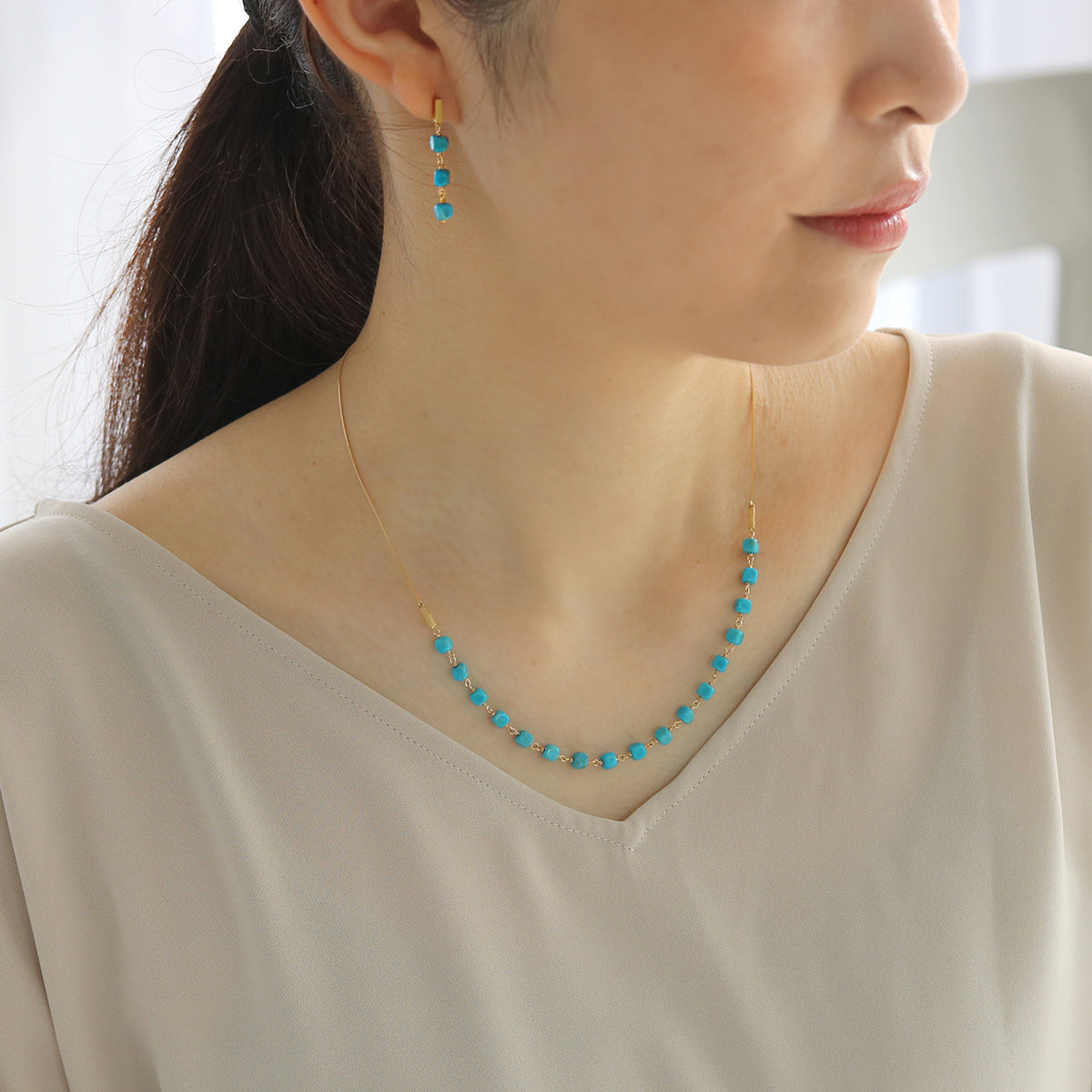 専用♡ゆきえ様イナバヨシエ　水色ビーズの3本ストランド　ネックレス　ターコイズ 専用♡ゆきえ様イナバヨシエ 水色ビーズの3本ストランド