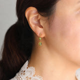 luxe Essence ショートピアス ペリドット 2stones
